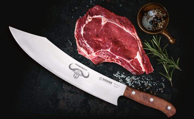 Geiser knife with meat
